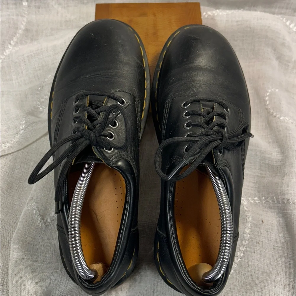 Dr Martens leather lace up oxfords shoes